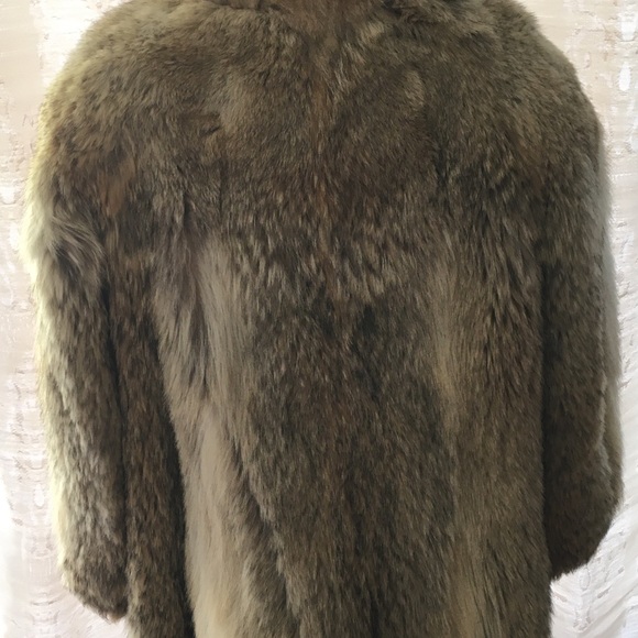 Coyote fur coat - Picture 12 of 14